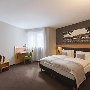 Novum Bruy 3*, Štutgart Německo