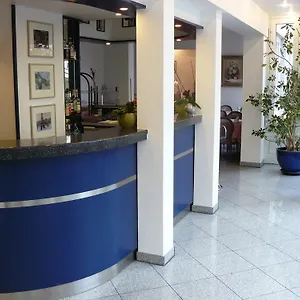 Mirage Zentrum 3*, Štutgart Německo